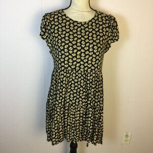 American Eagle Mini Dress Size M Womans Black Daisy Floral Short Sleeve V-Back